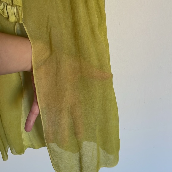 Pierre Cardin layered top. - Picture 3 of 4